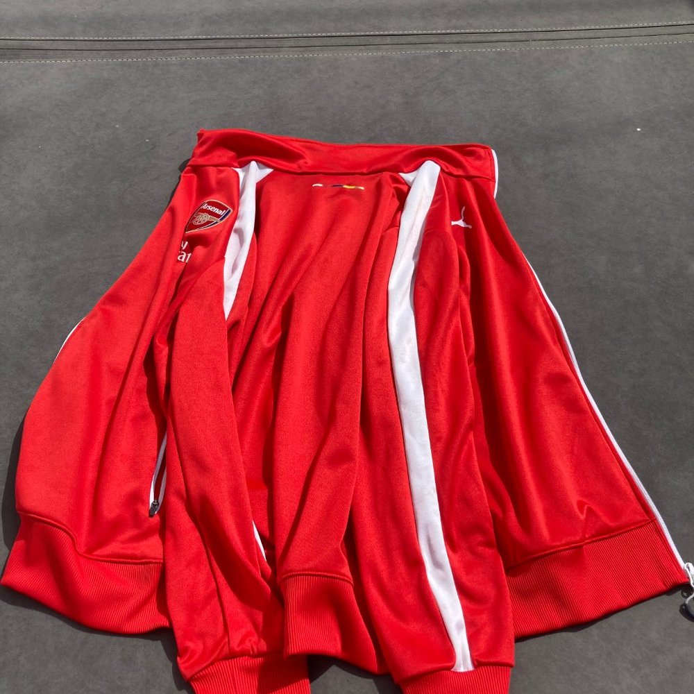 Arsenal Puma Jacket - Picture 3 of 4